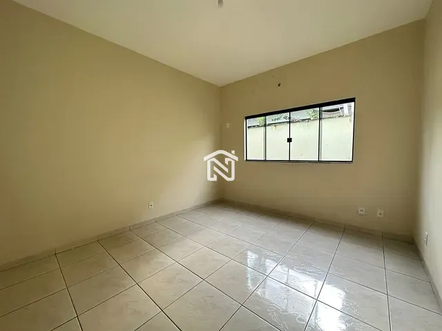 Casa com 360m² 3 quartos e 1 banheiro, para alugar, no bairro Setor Oeste em Paraíso do Tocantins