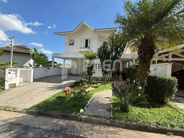 Casa com 330m² 4 quartos e 5 banheiros, à venda, no bairro Jardim Itatinga em São Paulo