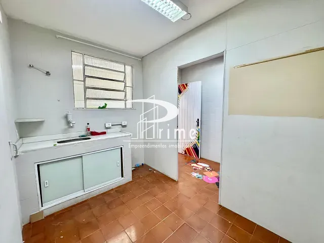 Casa com 360m², para alugar, no bairro Piratininga em Niterói