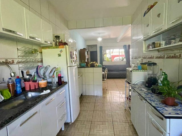 Casa 3 quartos e 1 banheiro, à venda, no bairro Belmonte em Belo Horizonte