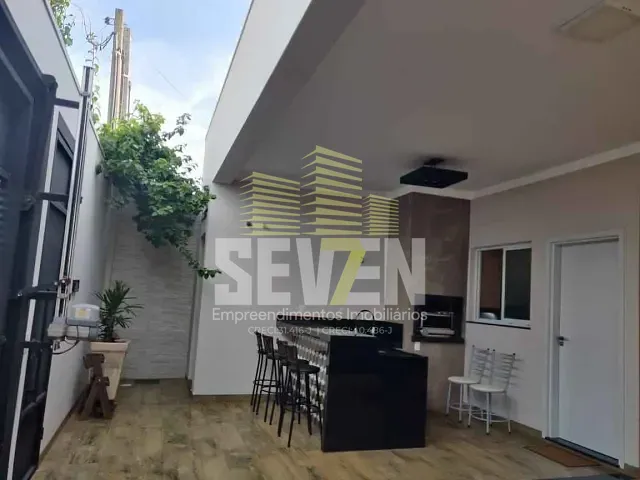 Casa com 189m², à venda, no bairro Jardim Itáia em Borborema