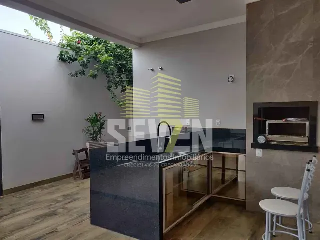 Casa com 189m², à venda, no bairro Jardim Itáia em Borborema