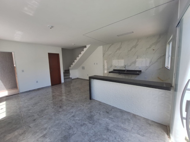Casa com 100m² 2 quartos e 3 banheiros, à venda, no bairro Enseada das Gaivotas em Rio das Ostras