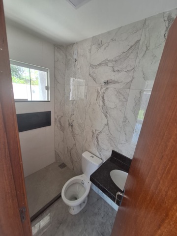 Casa com 100m² 2 quartos e 3 banheiros, à venda, no bairro Enseada das Gaivotas em Rio das Ostras