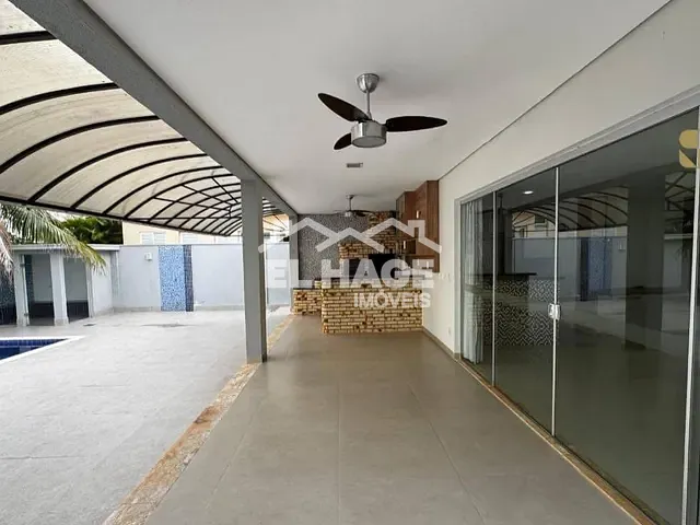 Casa com 397m² 3 quartos e 5 banheiros, à venda, no bairro Jardim Universitário em Cuiabá