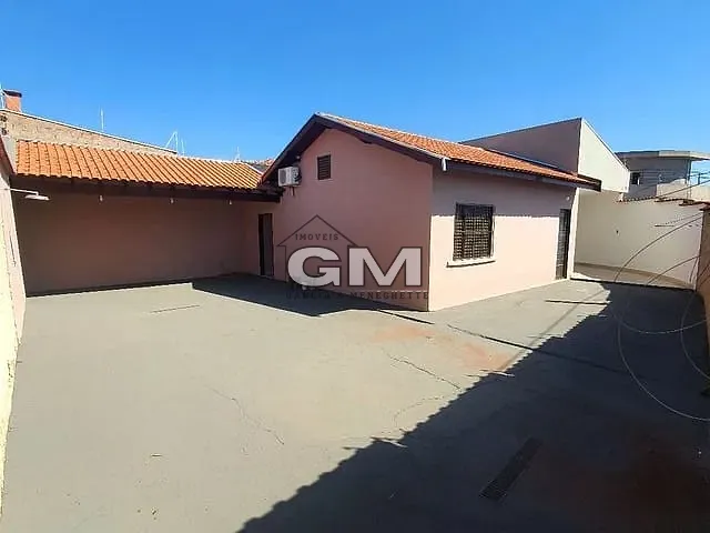 Casa com 234m² 2 quartos e 2 banheiros, à venda, no bairro Jardim Arlindo Laguna em Ribeirão Preto