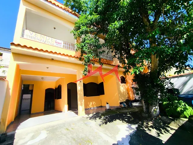 Casa com 171m² 4 quartos e 2 banheiros, à venda, no bairro Sacramento em São Gonçalo
