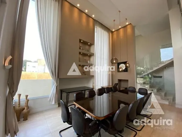 Casa com 668m² 5 quartos e 6 banheiros, à venda, no bairro Colônia Dona Luíza em Ponta Grossa