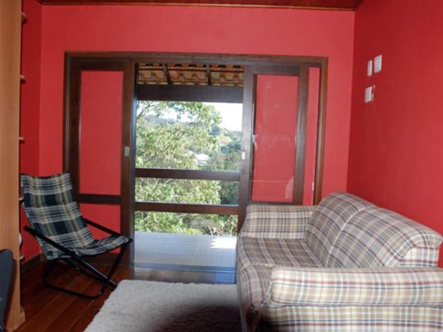 Casa com 1000m², à venda, no bairro Duarte Silveira em Petrópolis