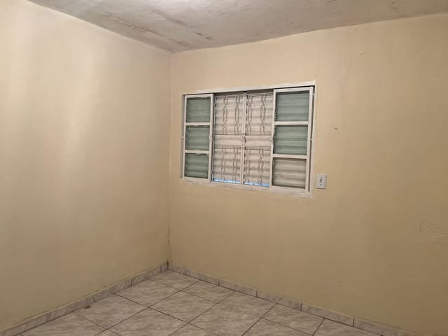 Casa 2 quartos e 1 banheiro, à venda, no bairro Conjunto Habitacional Parque Itajaí em Campinas