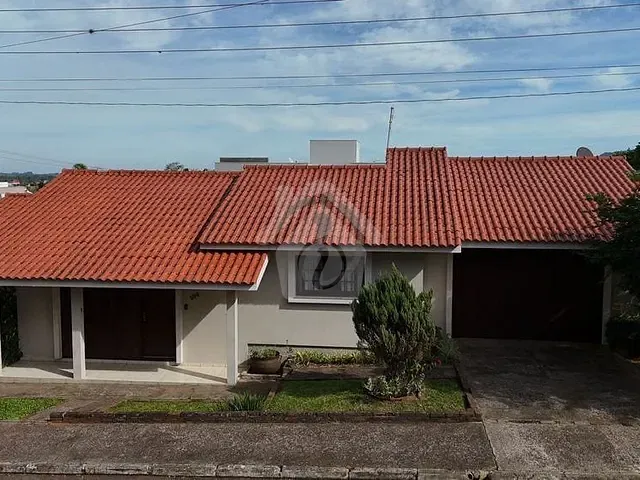 Casa 3 quartos e 2 banheiros, à venda, no bairro TEUTÔNIA em Teutônia