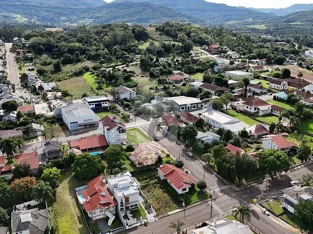Casa 3 quartos e 2 banheiros, à venda, no bairro TEUTÔNIA em Teutônia