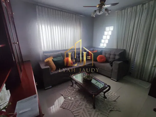 Casa com 360m² 2 quartos e 2 banheiros, à venda, no bairro Bosque da Saúde em Cuiabá