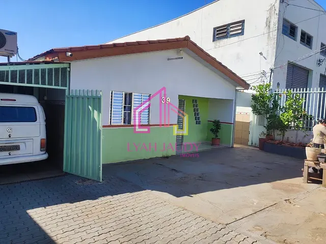 Casa com 360m² 2 quartos e 2 banheiros, à venda, no bairro Bosque da Saúde em Cuiabá