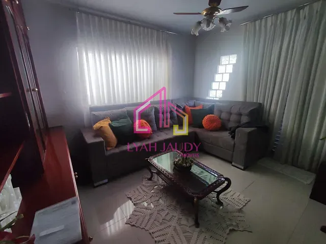 Casa com 360m² 2 quartos e 2 banheiros, à venda, no bairro Bosque da Saúde em Cuiabá