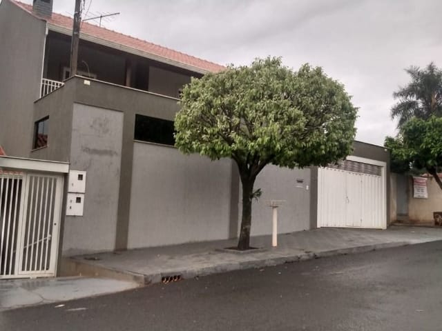 Casa com 150m² 3 quartos e 4 banheiros, à venda, no bairro Parque Residencial Cambé em Cambé