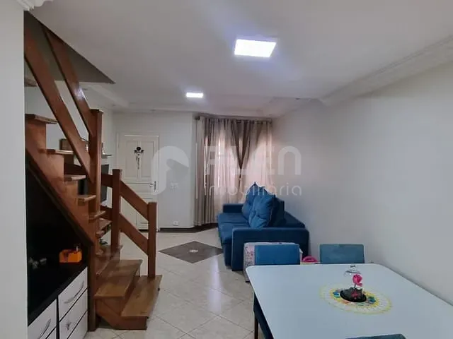 Casa 2 quartos e 3 banheiros, à venda, no bairro Jardim Leonor Mendes de Barros em São Paulo