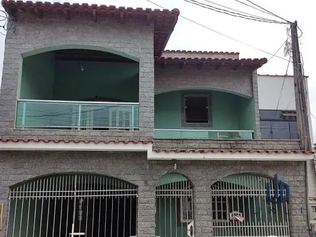 Casa 3 quartos e 2 banheiros, à venda, no bairro Santo Agostinho em Volta Redonda