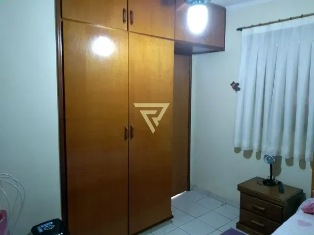 Casa com 275m² 3 quartos e 2 banheiros, à venda, no bairro Ipiranga em Ribeirão Preto