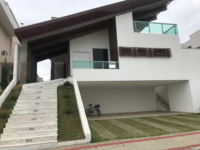 Foto do Casa - Casa com 3 suítes à venda, 4 vagas, 340 m² por R$ 2.000.000 - Condomínio Residencial Jaguary - São José dos Campos/SP | RUSSI IMÓVEIS