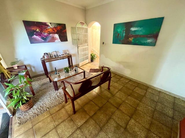Casa 4 quartos e 4 banheiros, à venda, no bairro Belmonte em Belo Horizonte