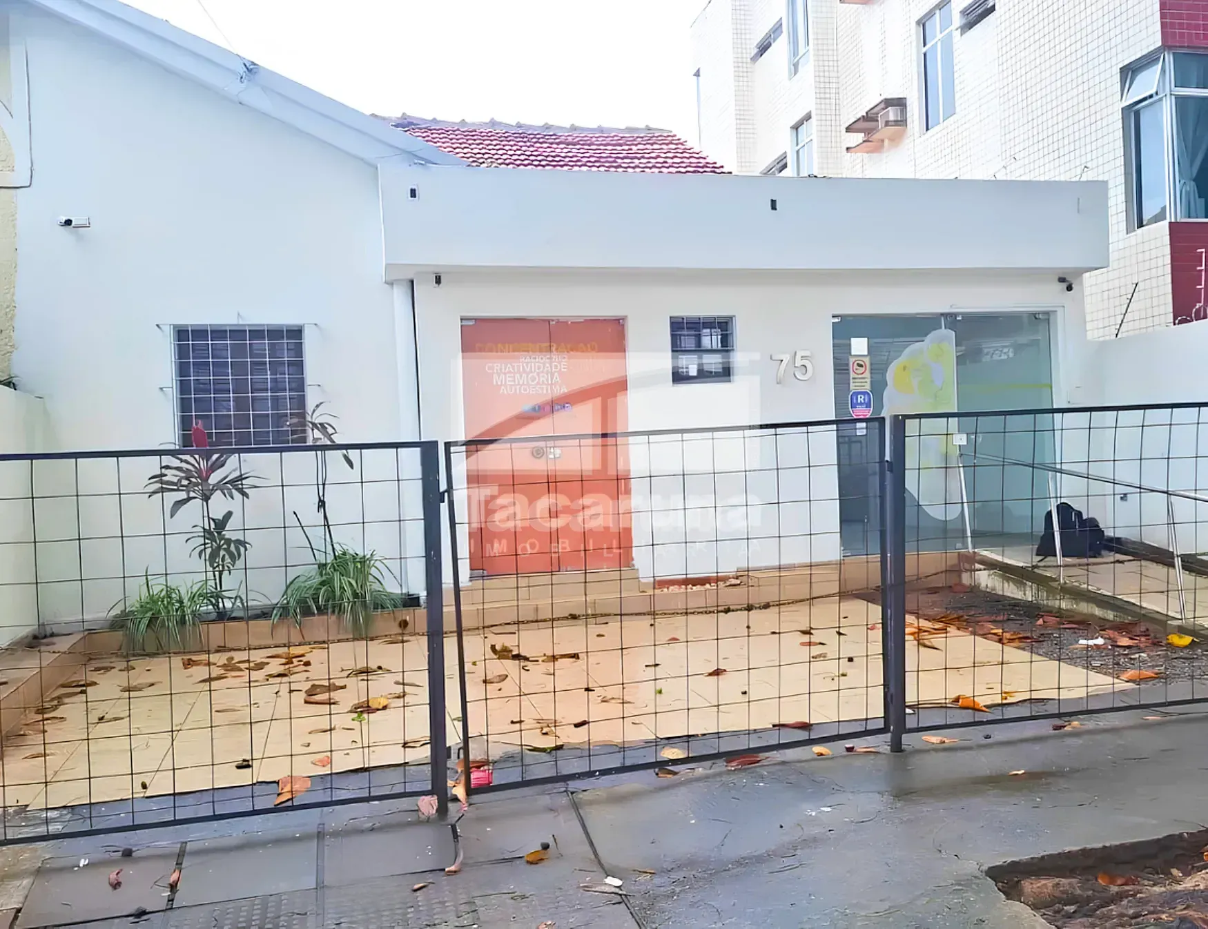 Casa, 1 quarto, 180 m² - Foto 1
