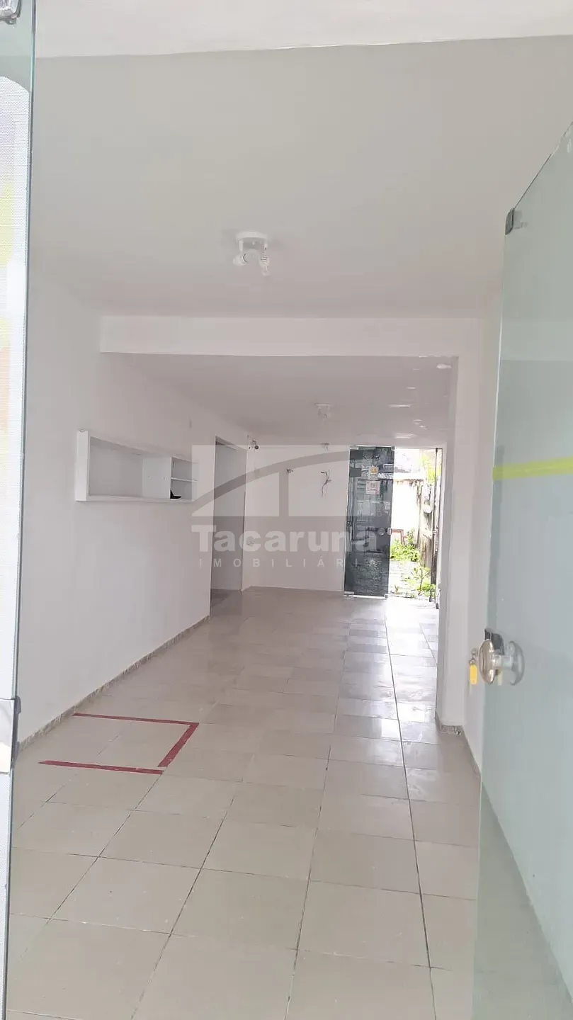 Casa, 1 quarto, 180 m² - Foto 3