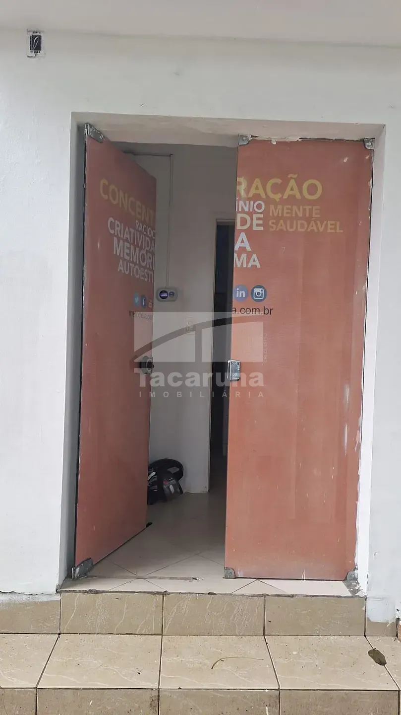 Casa, 1 quarto, 180 m² - Foto 2