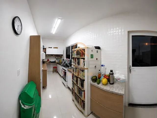 Casa 3 quartos e 3 banheiros, à venda, no bairro Laranjal em Pelotas