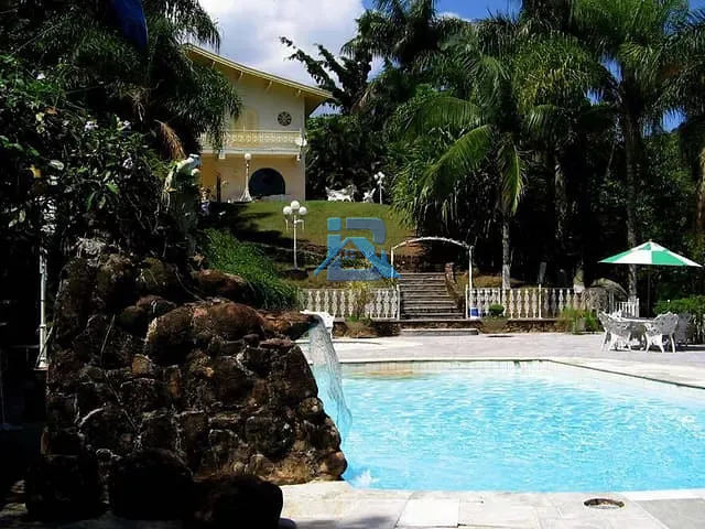 Casa com 9400m² 5 quartos e 5 banheiros, à venda, no bairro Condomínio Nova Suissa em Itatiba