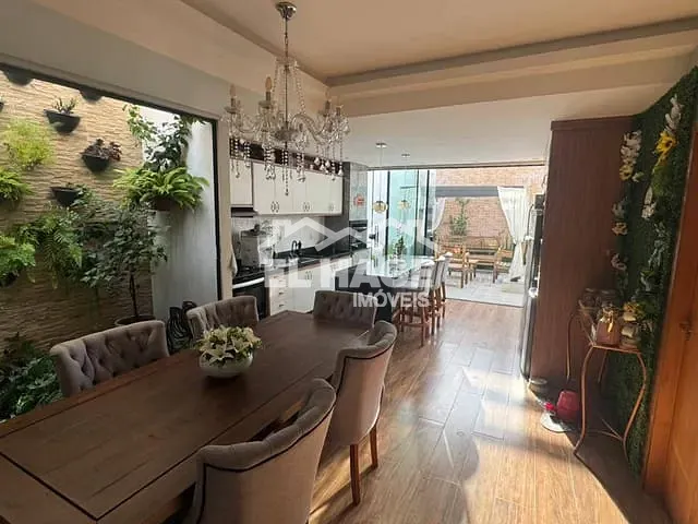 Casa com 195m² 4 quartos e 5 banheiros, à venda, no bairro Ribeirão do Lipa em Cuiabá