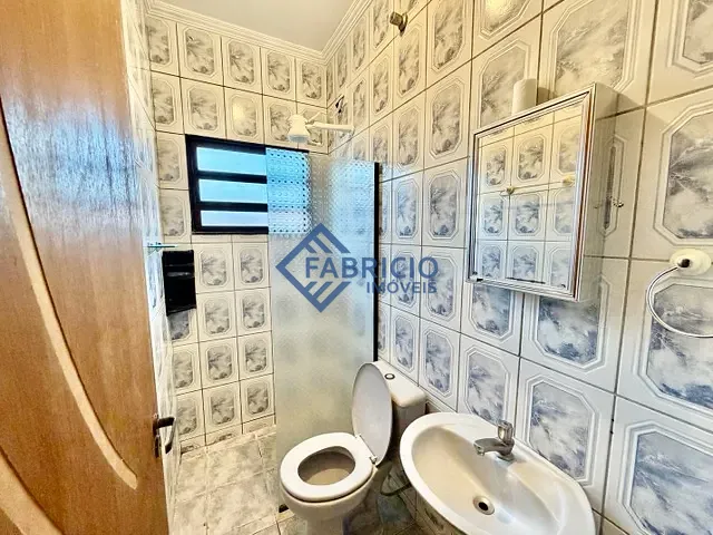 Casa 2 quartos e 2 banheiros, para alugar, no bairro João XXIII em Vinhedo
