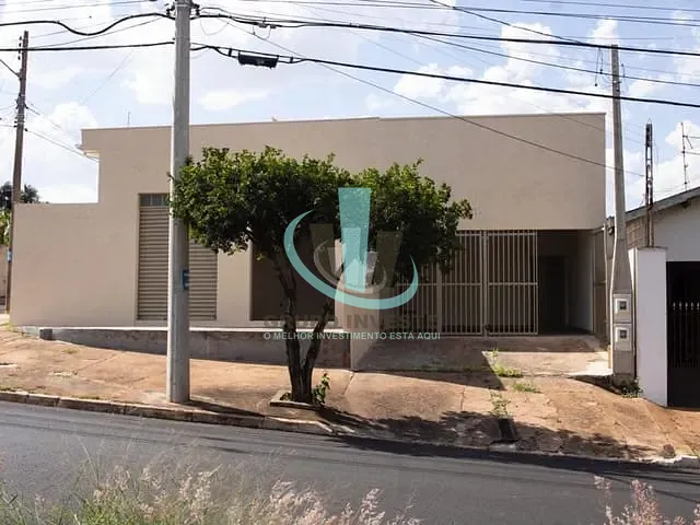 Casa com 373m², à venda, no bairro PARQUE LARANJEIRAS em ARARAQUARA