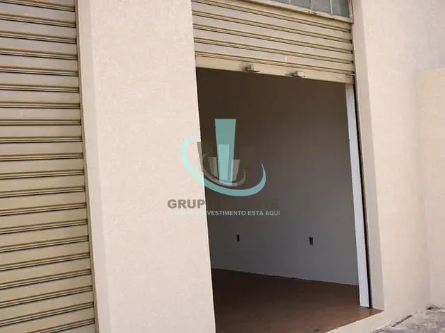 Casa com 373m², à venda, no bairro PARQUE LARANJEIRAS em ARARAQUARA