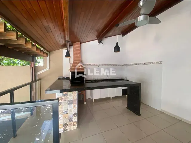 Casa 3 quartos e 3 banheiros, à venda, no bairro Jardim São Domingos em Mococa