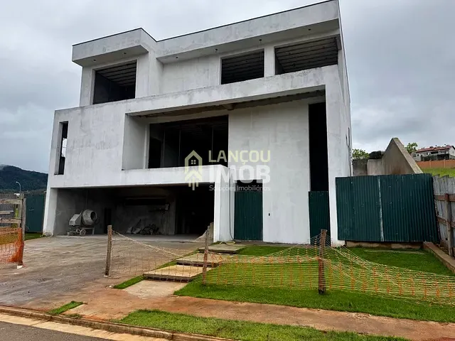 Casa com 500m² 4 quartos e 6 banheiros, à venda, no bairro Chácara Terra Nova em Jundiaí