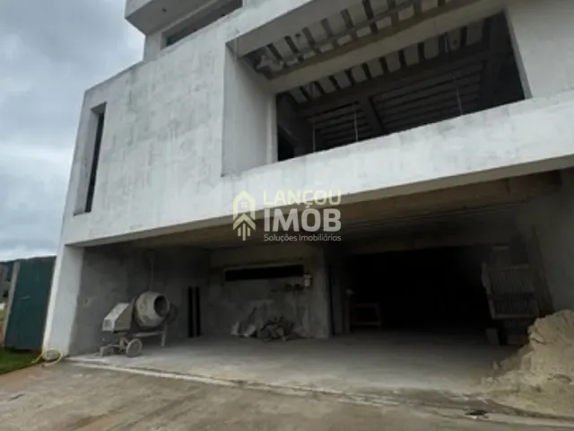 Casa com 500m² 4 quartos e 6 banheiros, à venda, no bairro Chácara Terra Nova em Jundiaí