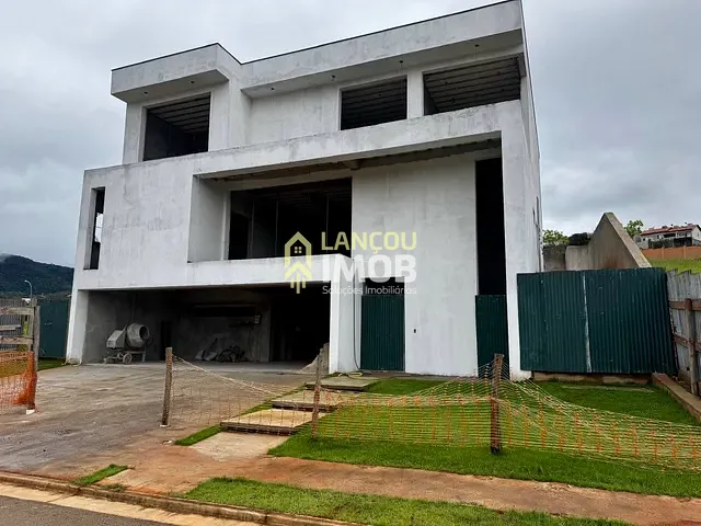 Casa com 500m² 4 quartos e 6 banheiros, à venda, no bairro Chácara Terra Nova em Jundiaí