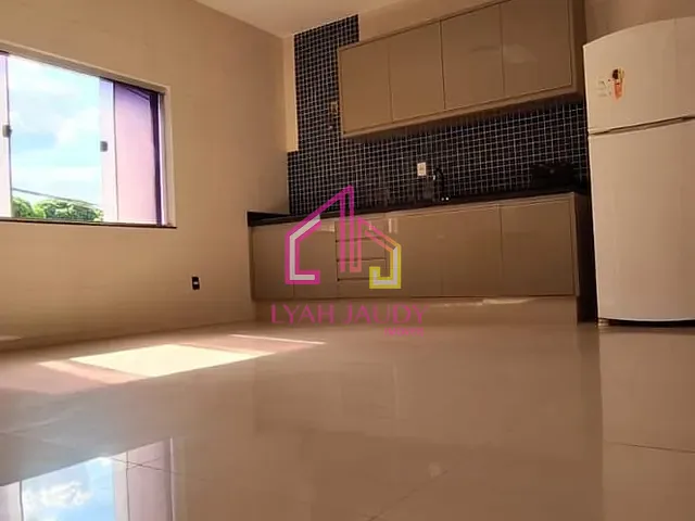 Casa com 588m² 3 quartos e 4 banheiros, à venda, no bairro Areão em Cuiabá