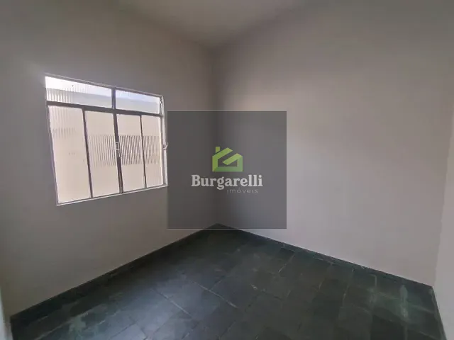 Casa 3 quartos e 1 banheiro, para alugar, no bairro Cruzeiro do Sul em Lavras