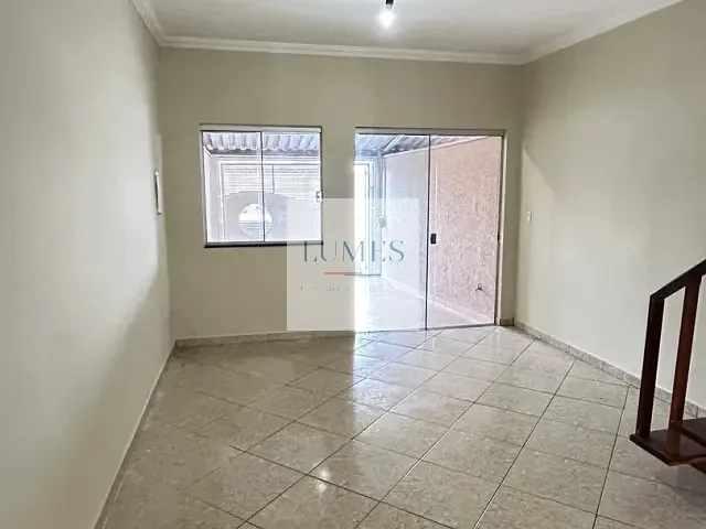 Casa 2 quartos e 2 banheiros, para alugar, no bairro Jardim Bela Vista em Americana