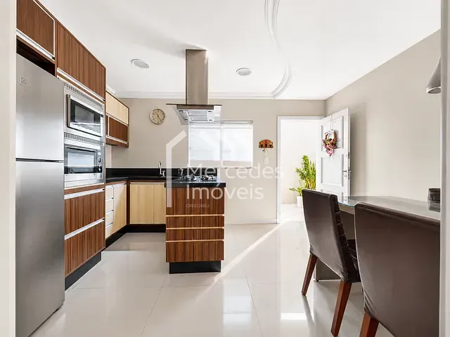 Casa com 198m² 3 quartos e 4 banheiros, à venda, no bairro São João em Itajaí