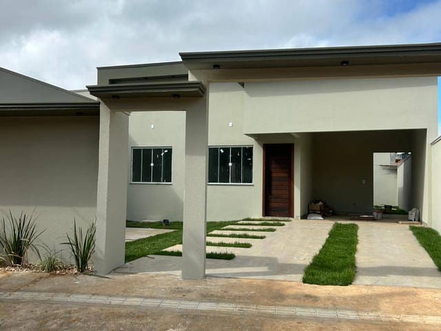Casa com 217m² 3 quartos e 2 banheiros, à venda, no bairro Jardim Bougainville em Sinop