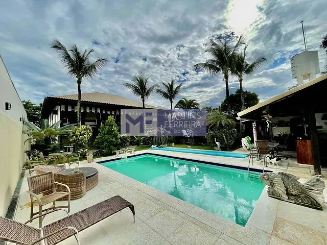 Casa com 1000m² 5 quartos e 6 banheiros, à venda, no bairro Barra da Tijuca em Rio de Janeiro