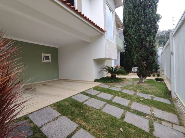 Foto do Casa - Casa com 4 dormitórios, 272 m² - venda por R$ 1.500.000,00 ou aluguel por R$ 6.500,00/mês - Pinheirinho - Itajubá/MG | MOHALLEM e LOPES CORRETAGEM E ADMINISTRACAO DE IMOVEIS LTDA
