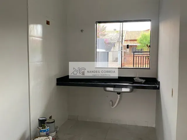 Casa com 125m² 2 quartos e 1 banheiro, à venda, no bairro Residencial Vila Romana em Londrina
