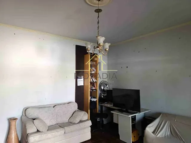 Casa com 376m² 3 quartos e 2 banheiros, à venda, no bairro Centro em Guaxupé