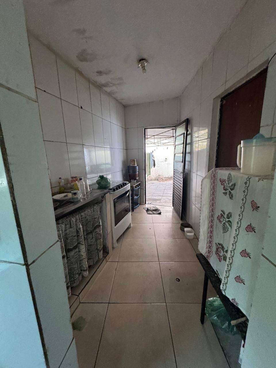 Casa à venda com 3 quartos, 240m² - Foto 4