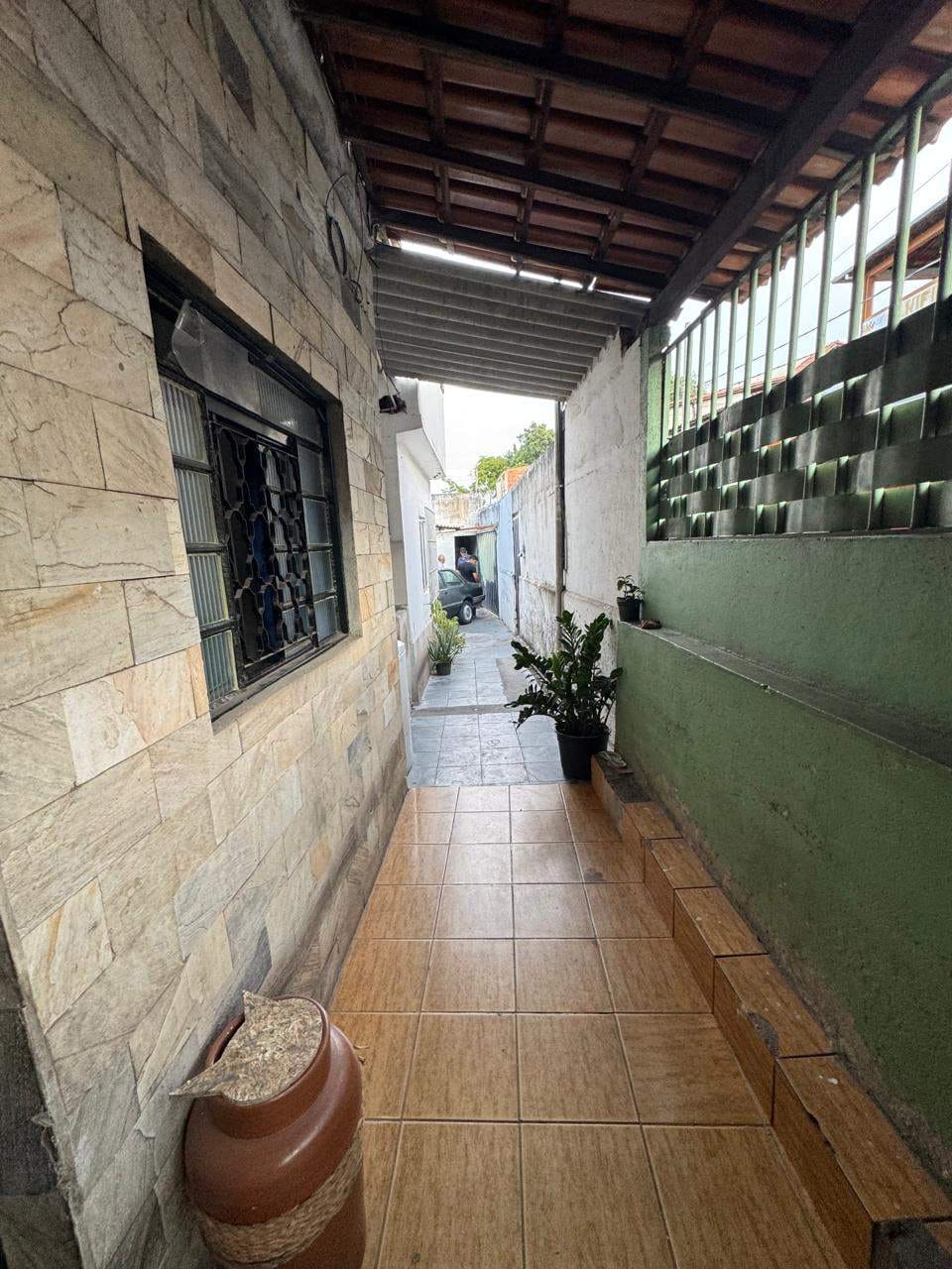 Casa à venda com 3 quartos, 240m² - Foto 8