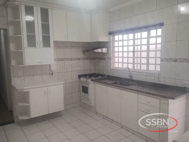 Casa 2 quartos e 1 banheiro, para alugar, no bairro Jardim Bela Vista em Nova Odessa